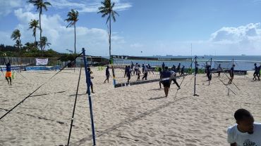 (Beach)-Volleyballer*innen aus Deutschland und Tansania gestalten die gemeinsame Zukunft