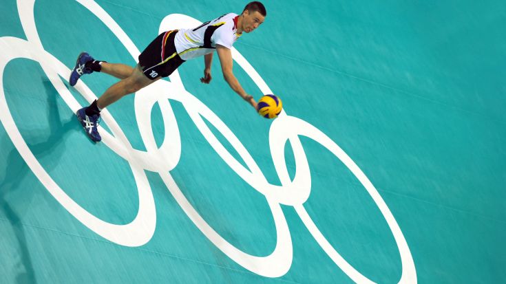 Foto FIVB: Im Zeichen der olympischen Ringe: Jochen Schöps in Peking 2008.