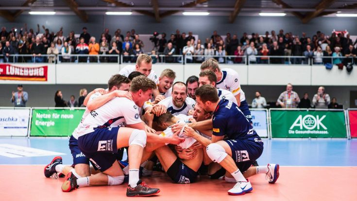 Foto Sebastian Wells: Lüneburg steht im Halbfinale der Volleyball Bundesliga Playoffs.