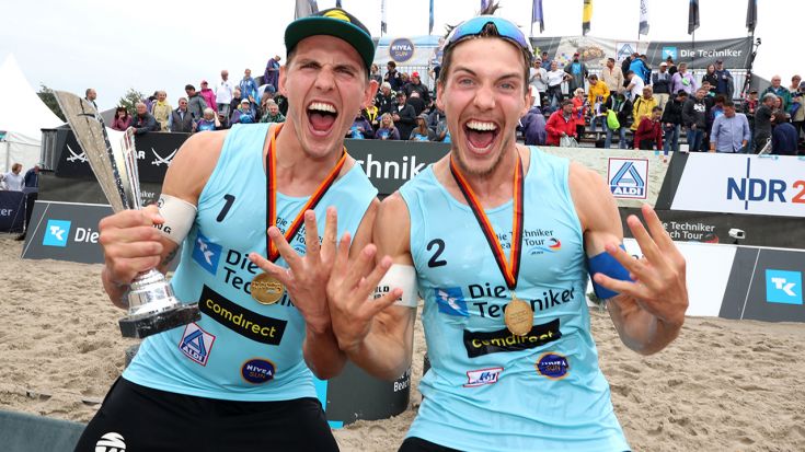 Foto Hoch Zwei/Michael Kunkel: Die Poniewaz-Zwillinge fahren als Rekordsieger zur Beach-DM.