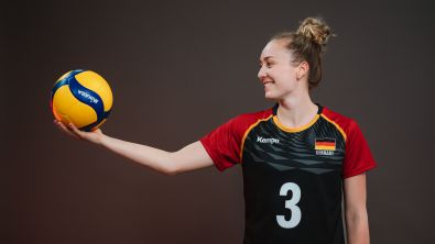 Annie Cesar: Spontan zum Volleyballprofi