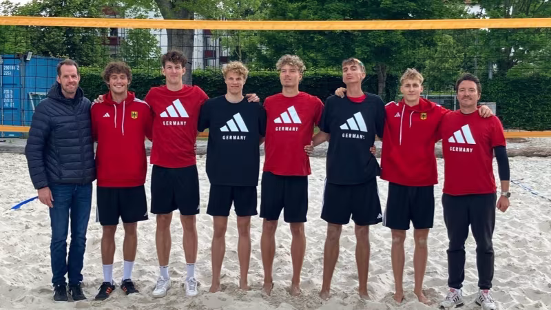 Teilnehmer U22-Trial v.l.n.r.: Christoph Dieckmann, Hennes Nissen, Tristan Fröbel, Tamo Wüst, Kalle Pieper, Ole Sackermann, Julian Hikel, Kersten Holthausen