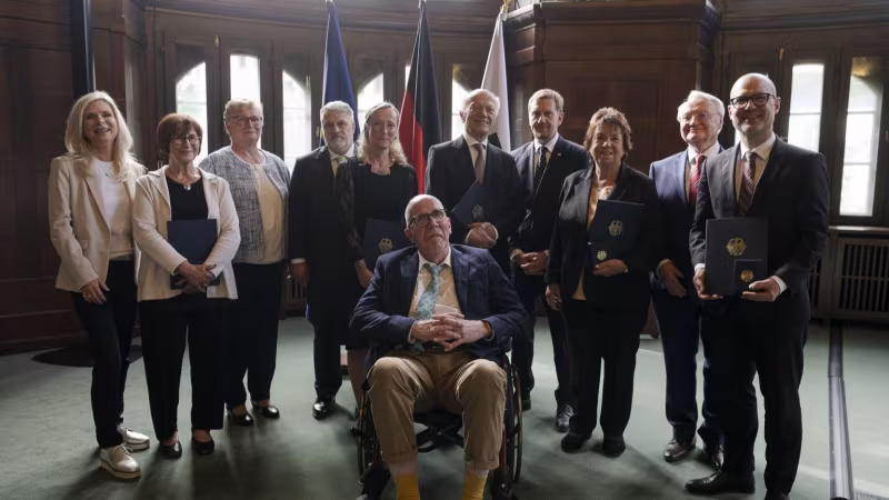 Wolfgang Söllner mit dem Bundesverdienstorden ausgezeichnet