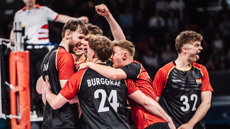 DVV-Männer: Knappe Niederlage gegen Italien im ausverkauften BMW Park