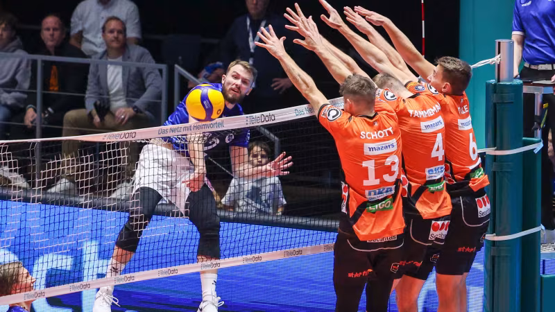 DVV-Pokal: Beide Titelverteidiger weiter im Rennen