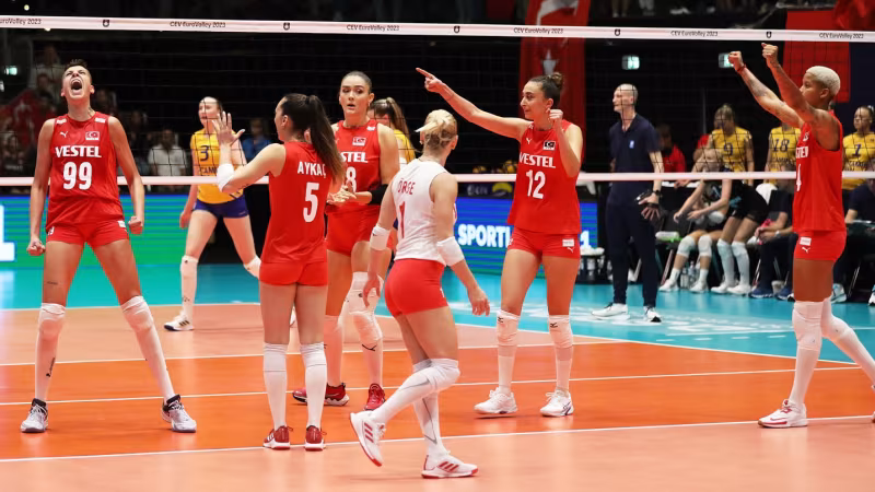 EM Tag 2: Türkei und Aserbaidschan siegen souverän