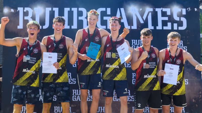 Die Deutschen Beach-Volleyball Meister der U20. (Foto: Peter Weber)