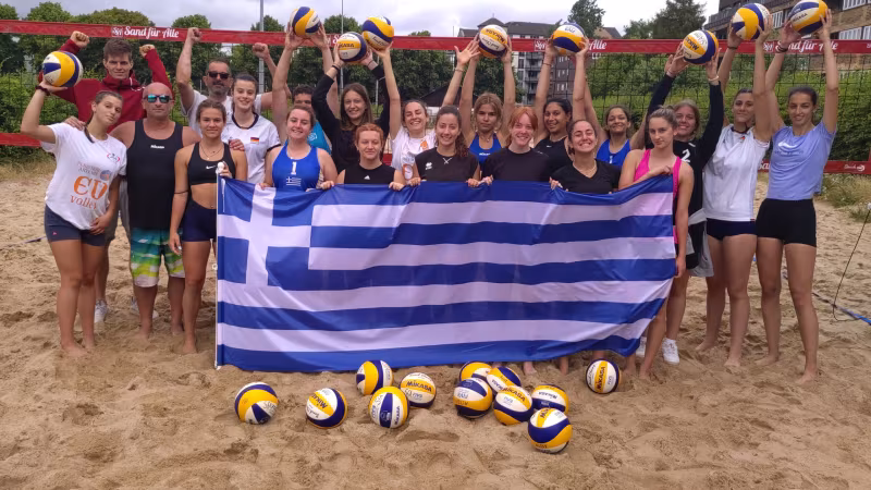 Neue Freund*innen im Sand finden