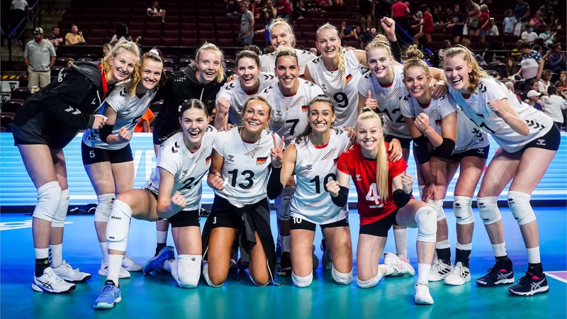 Tiebreak-Niederlage gegen Polen - VNL Woche 1 für die Schmetterlinge