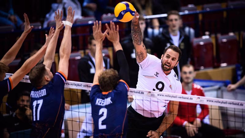 Foto Conny Kurth: Georg Grozer greift wieder an.