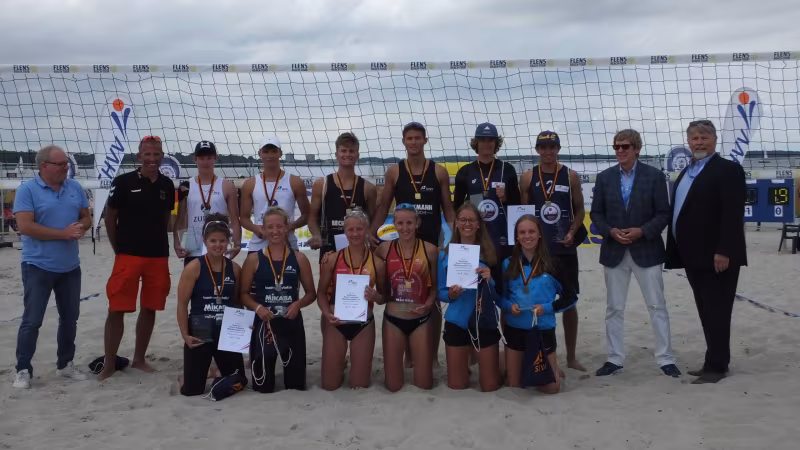 Die neuen deutschen U19-Meister im Sand stehen fest