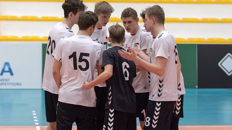 Jugend: U16 und U17 starten bei WEVZA-Turnieren in Italien - U18 trainiert in Kienbaum