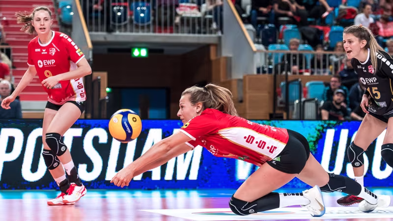 Foto Nicol Marschall: Antonia Stautz rettet für den SC Potsdam.