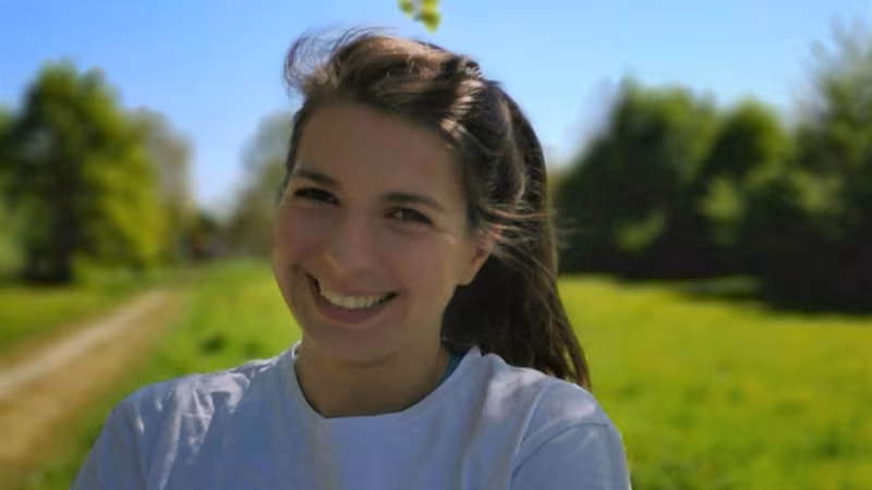 Julia Van den Berghen
