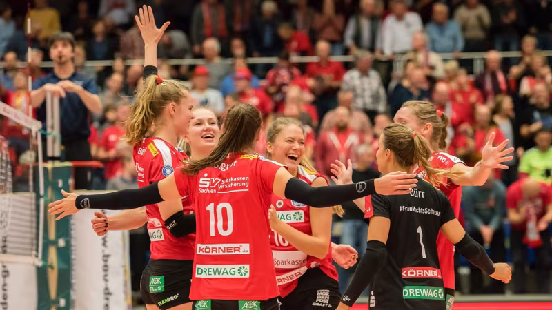 Foto Dirk Michen: Dresden ist zurück in der SAP Arena.