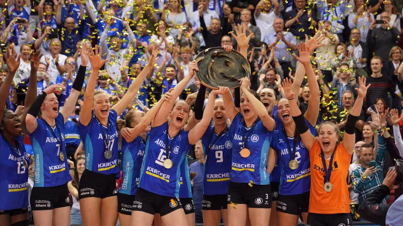 Stuttgarter Meisterklasse: Erster Titel im fünften Anlauf