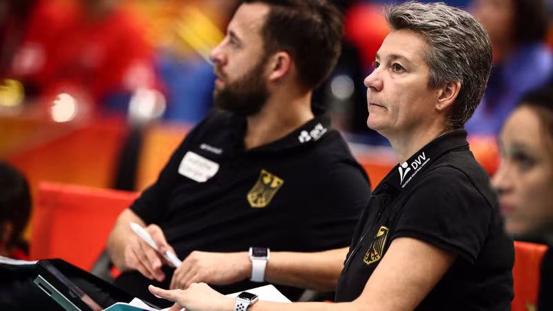 Saskia van Hintum – Die starke Frau im Coaching-Staff der Schmetterlinge