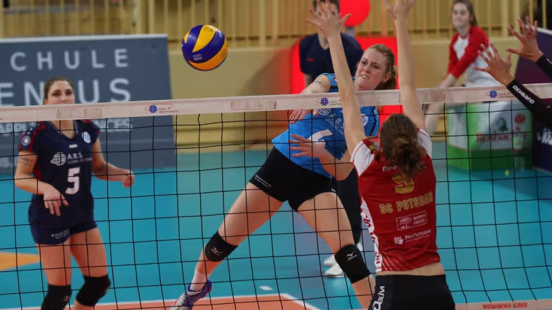 Wiesbaden erzwingt Entscheidungsspiel 