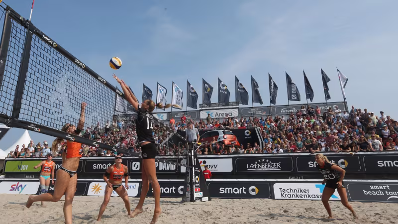Foto Hoch Zwei: Im vergangenen Jahr nahm Margareta Kozuch an einem Showmatch auf der smart beach tour in Kühlungsborn teil und deutete dort schon ihre Beach-Fähigkeiten an.