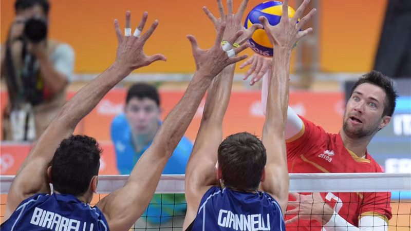 Italien schießt Frankreich ab 