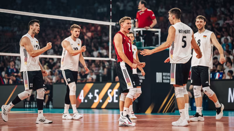Packendes Länderspiel in Neu-Ulm: DVV-Männer schlagen Olympiasieger Frankreich