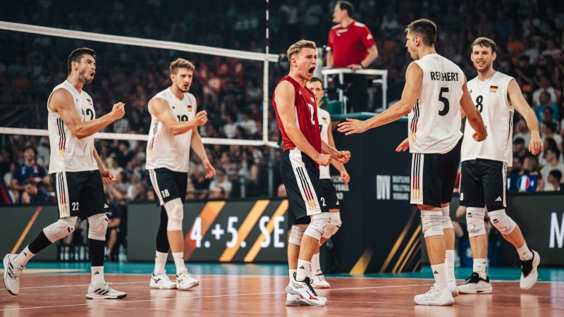 Packendes Länderspiel in Neu-Ulm: DVV-Männer schlagen Olympiasieger Frankreich