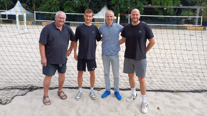 Zwölf neue A-Trainer*innen im DVV
