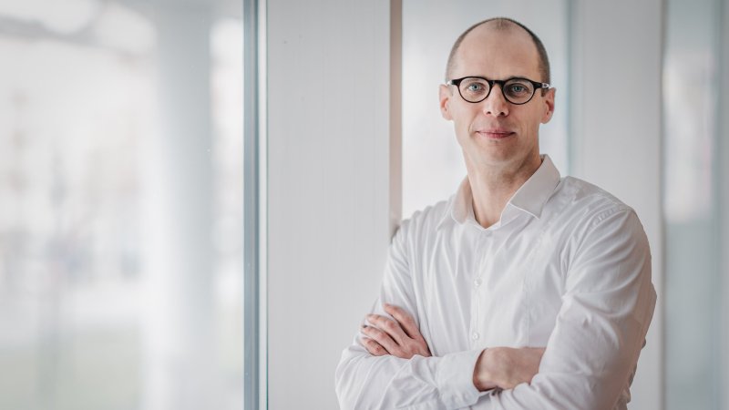 Kontinuität für den Wachstumskurs: DVV verlängert vorzeitig mit René Beck bis 2030